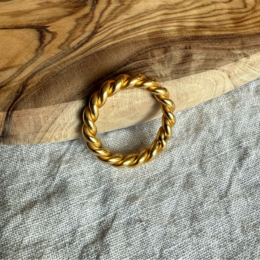 Gold Twisted Ring Waterproof Hypoallergenic